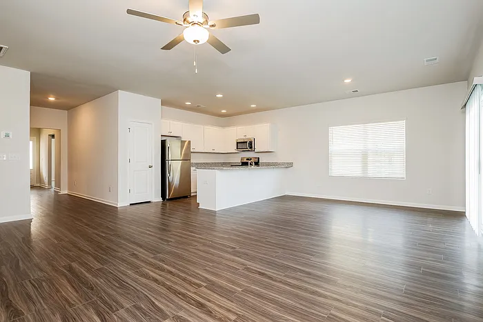 263 Clydesdale Cir — Photo 5