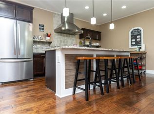 401 NW Sunset Ln, Grimes, IA 50111