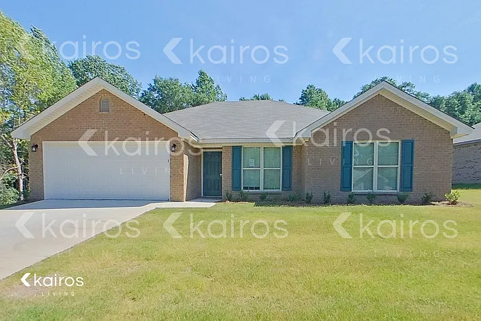 4 bed, 2.0 bath, 1700 sqft, $2,015 — Photo 1