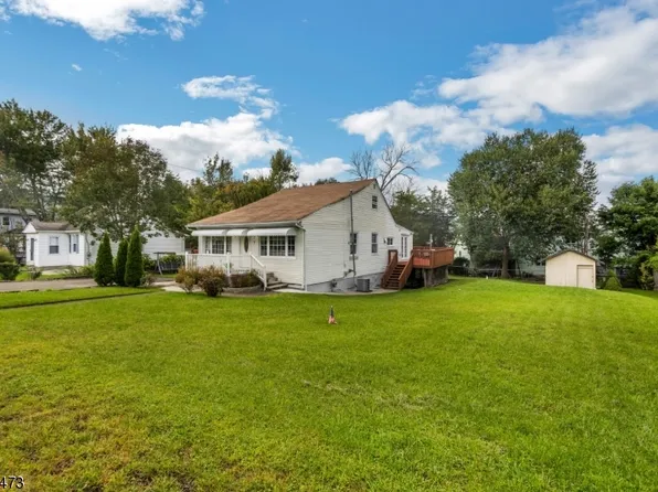 7 2Nd Ave, West Milford Twp., NJ 07480