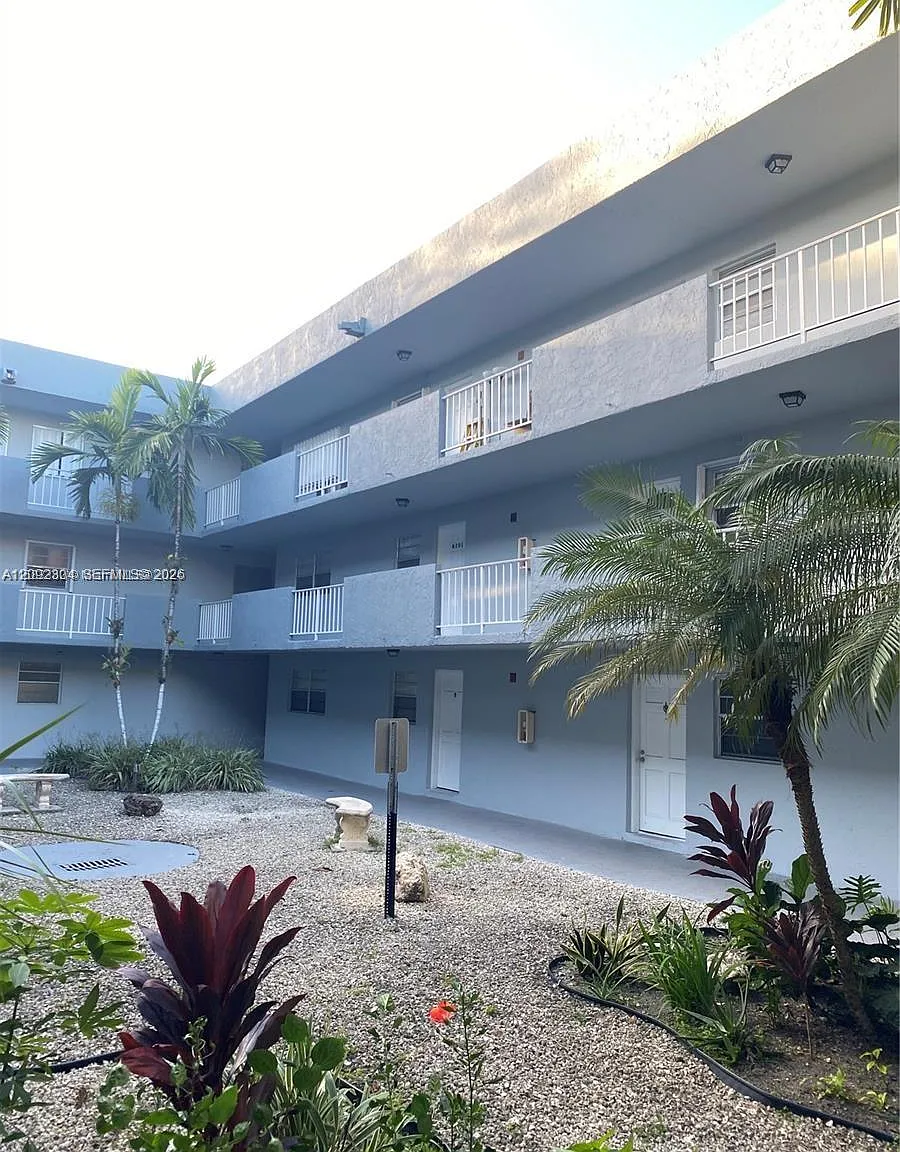 Los Suenos Condo — Photo 1