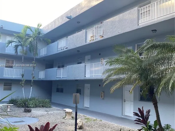 1735 W 60th St APT M301, Hialeah, FL 33012