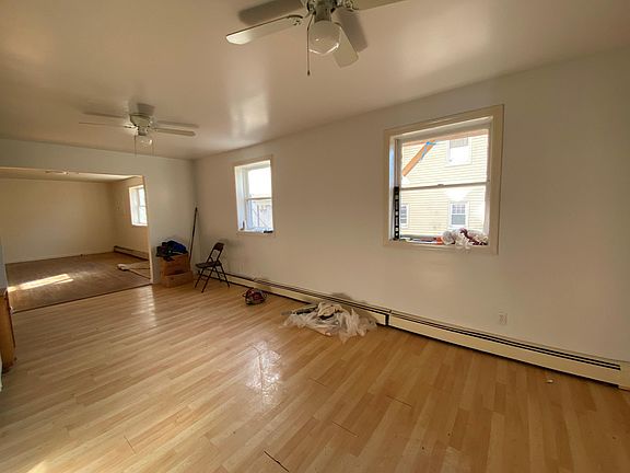 3rd image of 157 Bennett Ave #1