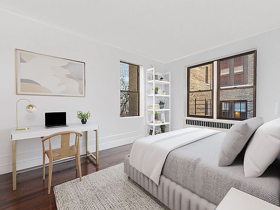 4th image of 300 W 72nd St APT 6A