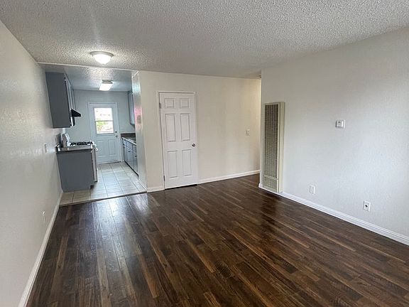 4th image of 2269 Earl Ave APT 1