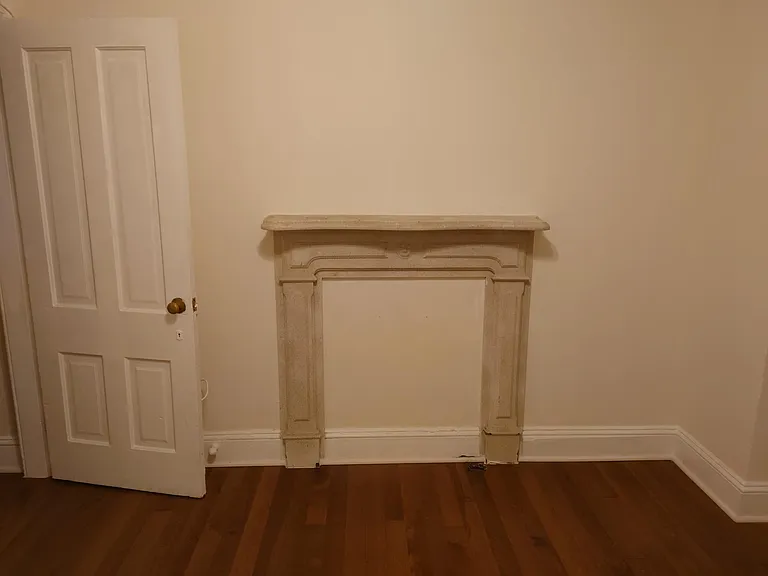 1832 Bolton St #2 — Photo 3