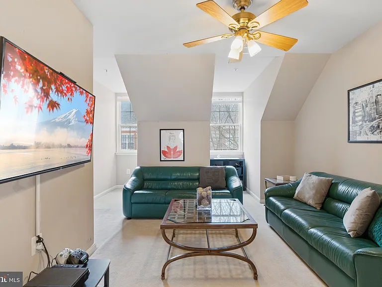 170 Martin Ln — Photo 36
