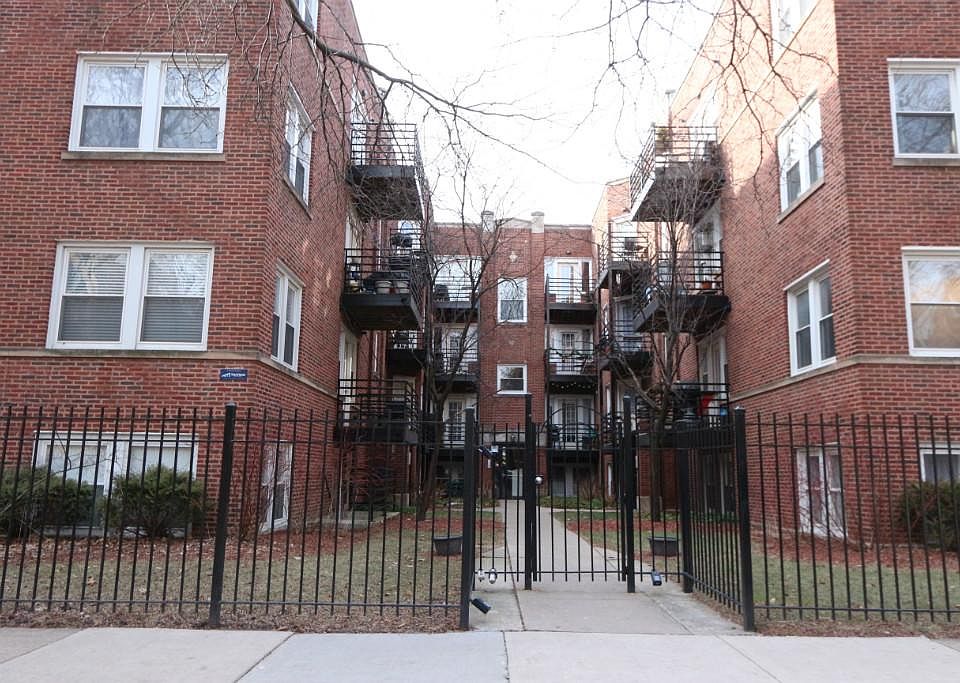 1st image of 4330 N Sacramento Ave APT 3E