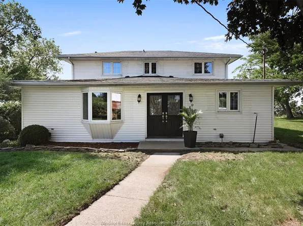 659 McCracken Rd, Kingsville, ON N9Y 2N9