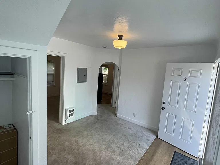 108 Sycamore St — Photo 1