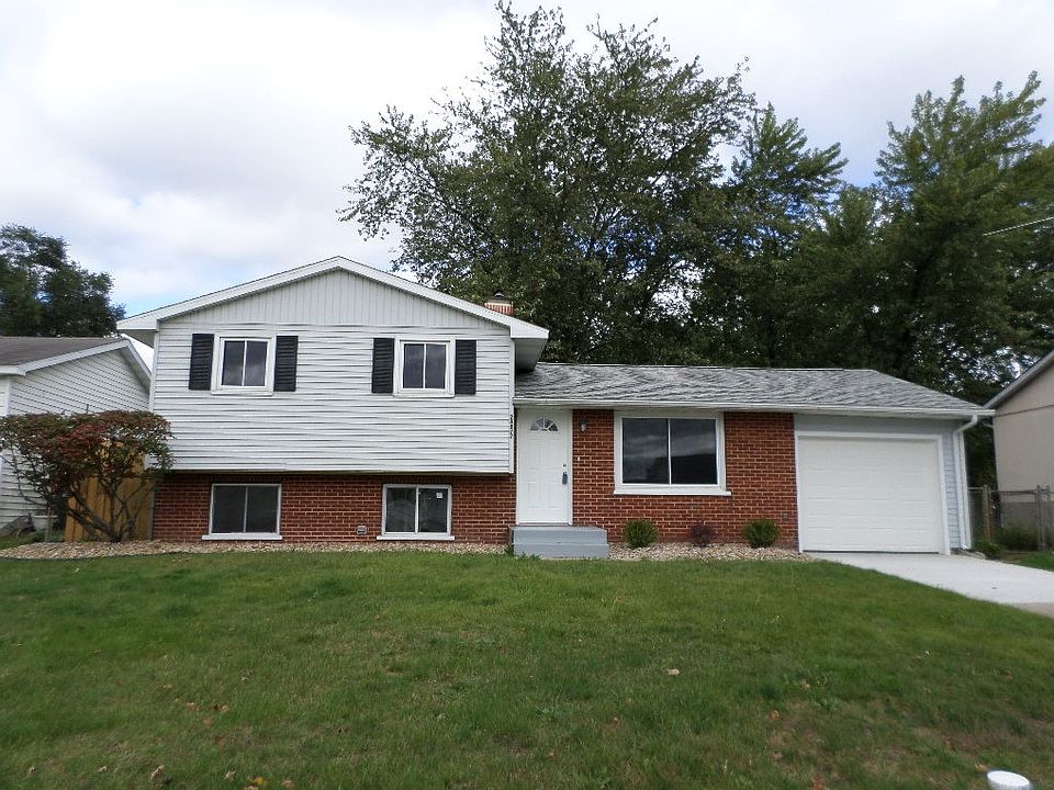 1st image of 28877 Driftwood Dr