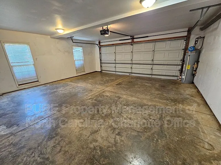 151 Woodfern Pl — Photo 37