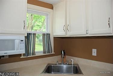 5th image of 1403 Bryden Dr