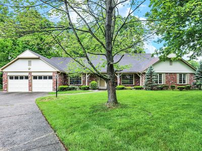 210 Royal Oak Ct, Zionsville, IN, 46077