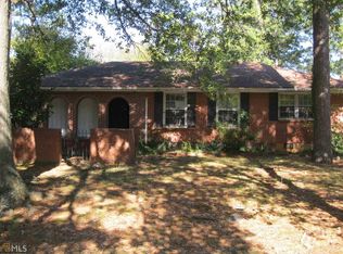 5432 Lee Cir, Forest Park, GA