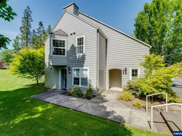 8720 SW Curry Dr, Wilsonville, OR 97070