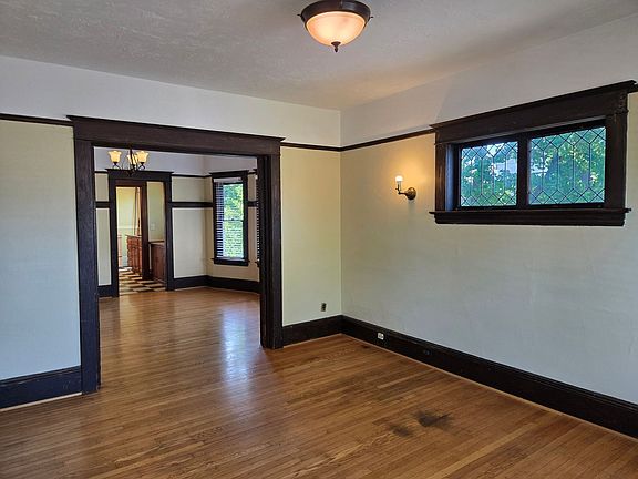 3rd image of 2032-2038 SE 11th Ave #2036