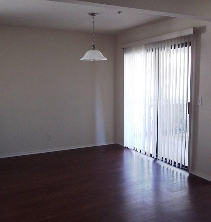 1st image of 760 E Route 66 APT 15