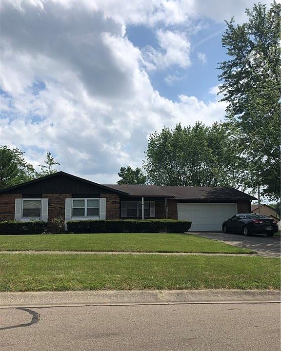 1st image of 4800 Caprice Dr