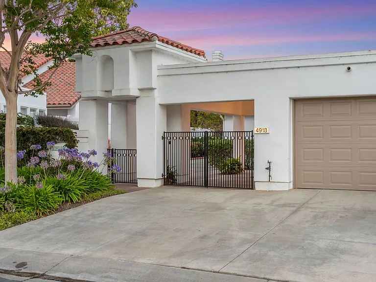 4918 Delos Way — Photo 22