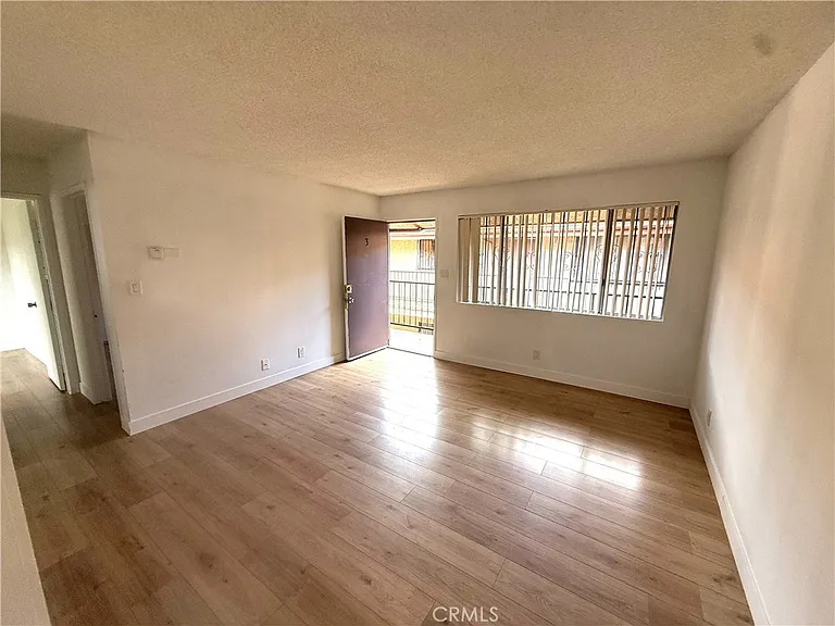 469 W Oliver St #3 — Photo 6