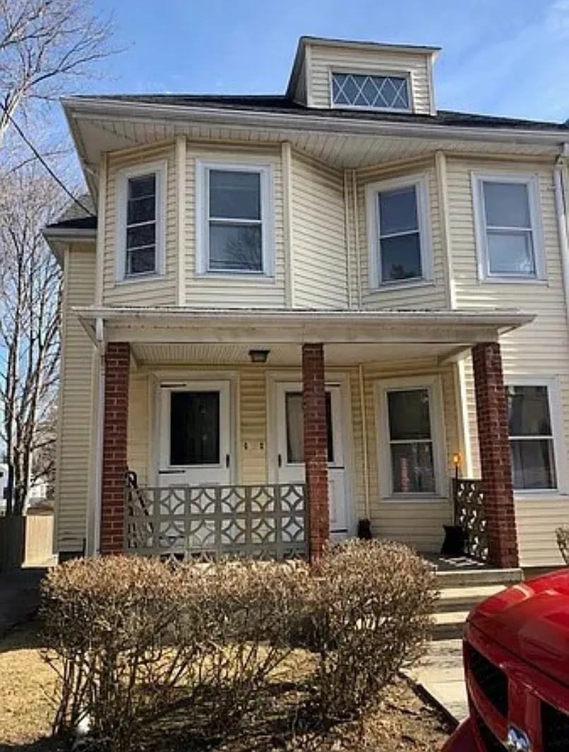 2 bed, 1137 sqft, $2,700 — Photo 1