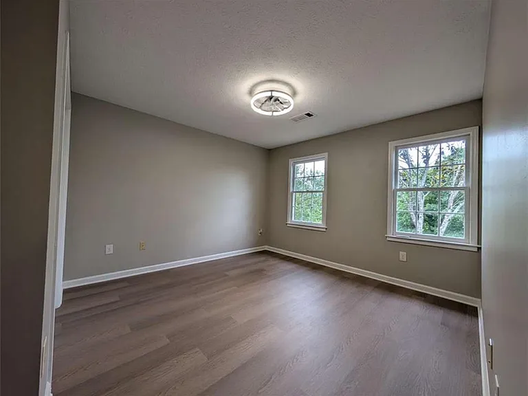443 Cricket Ridge Ct — Photo 10