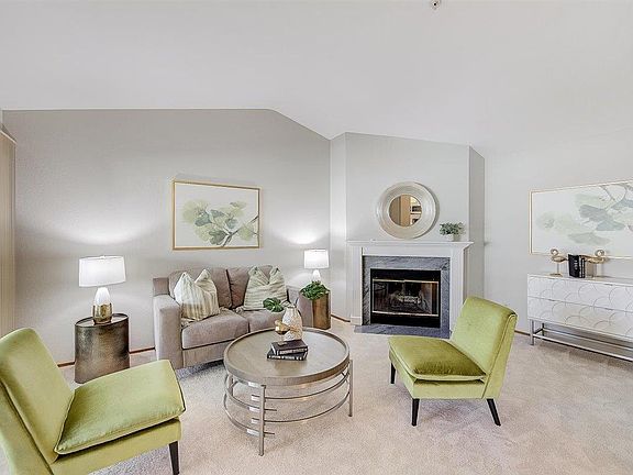 2nd image of 340 Grand Blvd #302