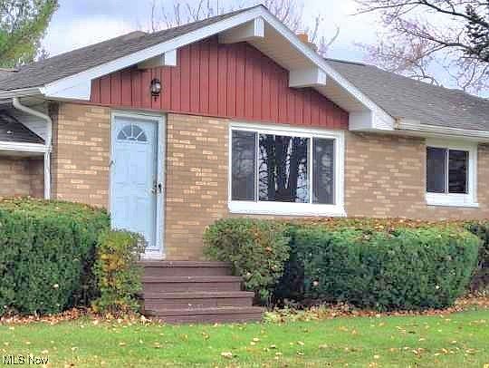 2nd image of 827 Pennys Dr