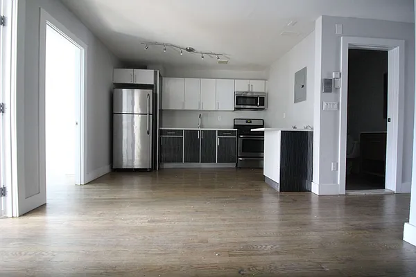 Rented by Nooklyn NYC LLC | media 17
