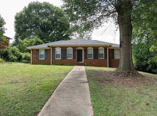 516 Hemlock Dr, Boiling Springs, SC 29316