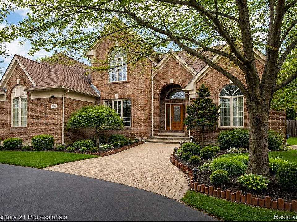 1st image of 27568 Rainbow Cir