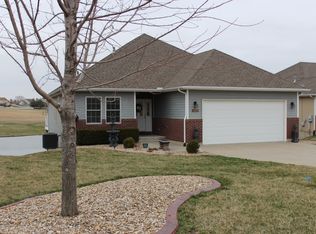 1505 Fairway Dr, Atchison, KS 66002