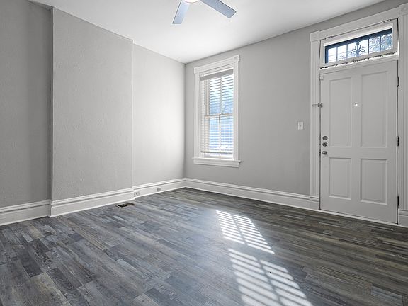 2nd image of 1309 Shenandoah Ave #1E