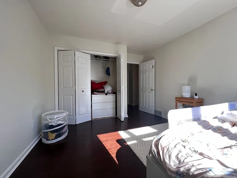 240 Newberry Ln — Photo 26