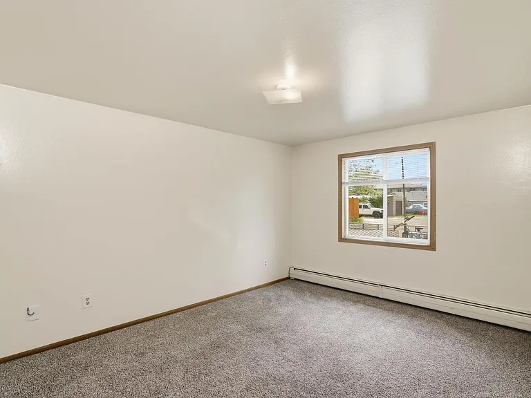 1000 Rollins St — Photo 9
