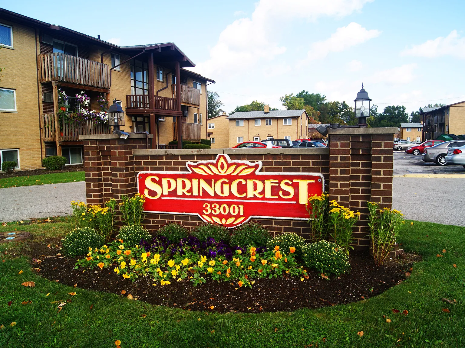 Springcrest Apartments — Photo 1