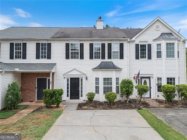 32 Hampton Dr, Cartersville, GA 30121