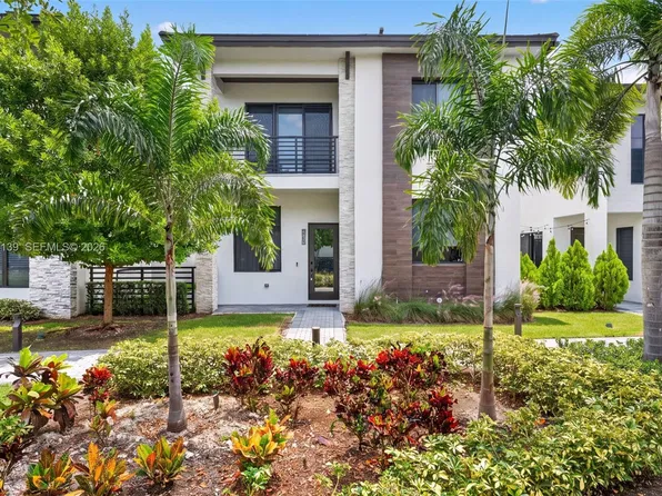 4438 NW 81st Ave, Doral, FL 33166