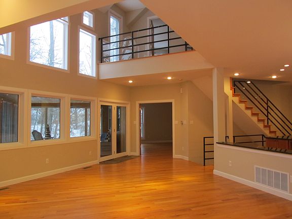 5th image of 6 S Palmer Ave