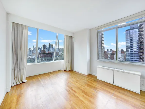 343 East 74th Street image 15 of 16