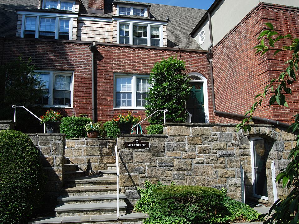 1st image of 9 Campus Pl APT 2D