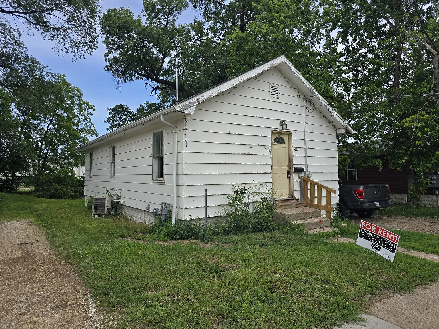 512 Maynard Avenue - 1 — Photo 1
