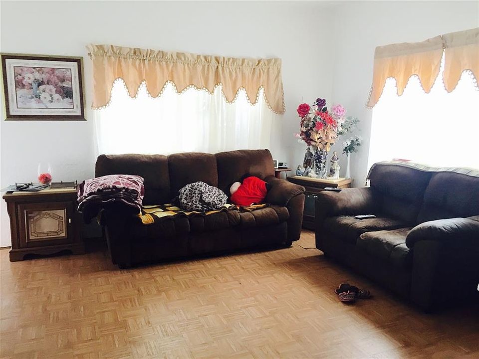 2nd image of 128 W 9th St