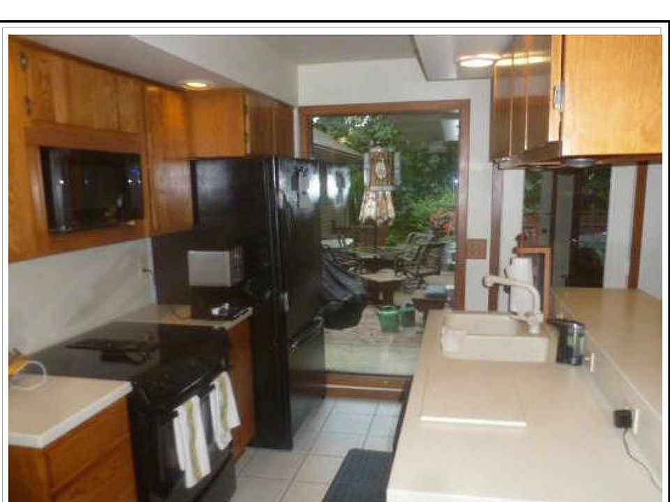 1st image of 3770 Hamlet Dr E