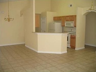 3rd image of 647 Paloma Dr