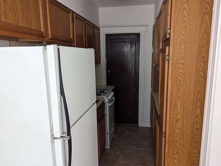 120 Summer St #3 — Photo 5