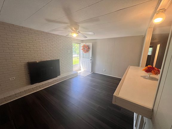 2nd image of 26 Forest Hill Cir