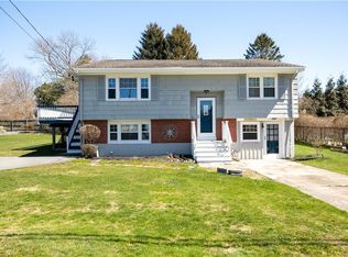 84 Allston Ave, Middletown, RI 02842