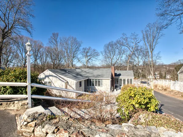 47 Creeping Hemlock Drive, Norwalk, CT 06851